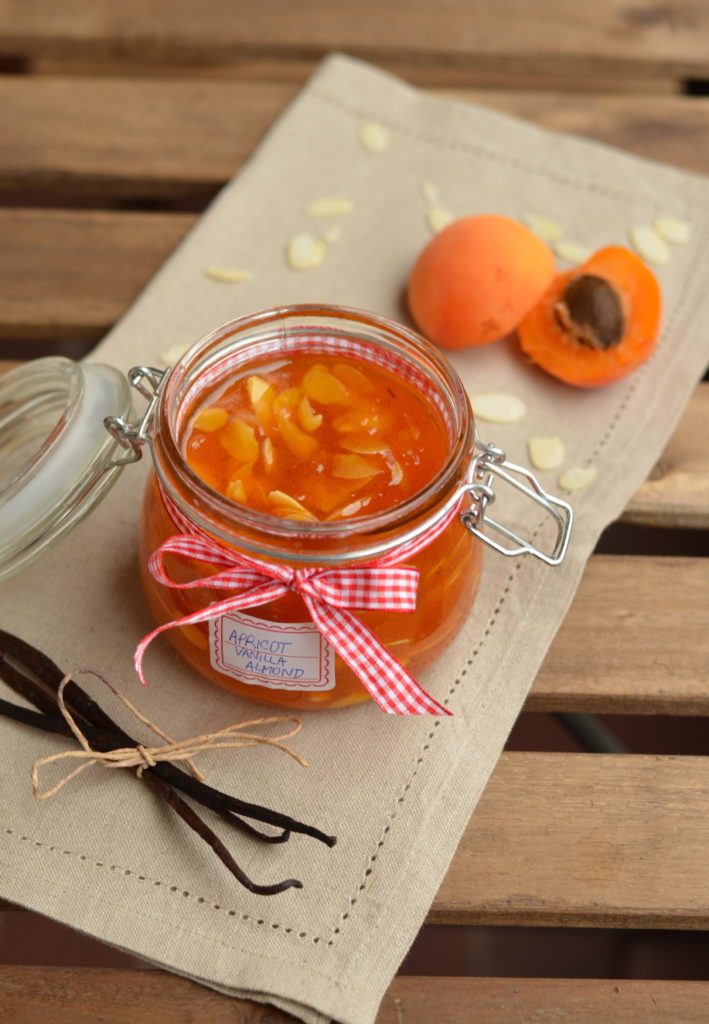 Vanilla and crispy almond slices bring the apricot jam into another level and once you try this gourmet jam, you may say that it's the best one ever!