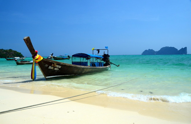 co potřebujete vědět o ostrovech Ko Phi Phi než se tam vydáte, jak se dostat na Ko Phi Phi, kde se ubytovat a co tam dělat