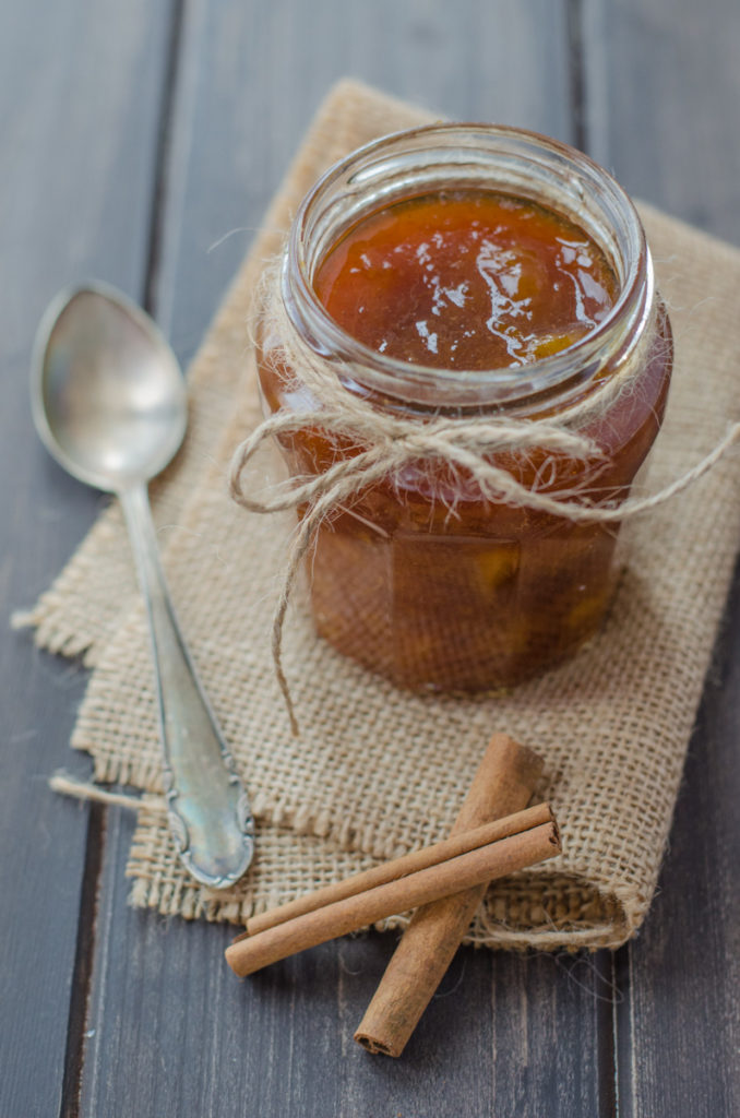 tasty Peach Jam with Cinnamon and Rum, another flavored jam made from summer fruit. The combination of Peach and cinnamon accompanied by rum is amazing!