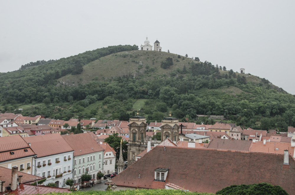 I would like to show you Mikulov, a charming fairytale Moravian town, the way I experienced it. I felt in love with it and here is why! 