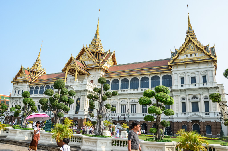 Planning to visit the Capital of Thailand? Here is a list of 10 things to see and do in Bangkok - make sure not to miss the best the city has to offer!