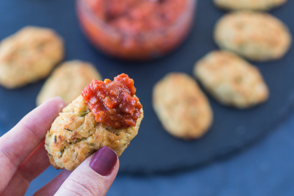 Cauliflower croquettes with Gruyere and Parmesan, served with a spicy tomato salsa is a delicious finger food that not only vegetarian guests will love!