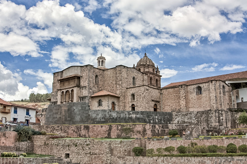 Cuzco je krásné město, které si v Peru nesmíte nechat ujít! V tomto článku vám povím, co se dá vidět ve městě Cuzco a okolí - včetně inckých ruin.