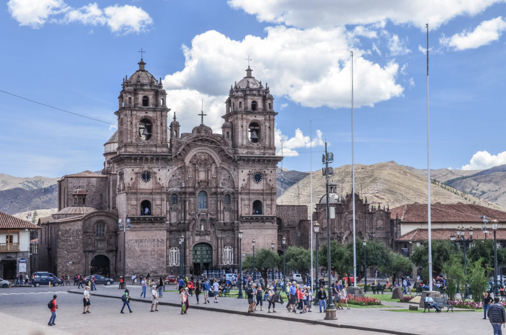 Cuzco je krásné město, které si v Peru nesmíte nechat ujít! V tomto článku vám povím, co se dá vidět ve městě Cuzco a okolí - včetně inckých ruin.