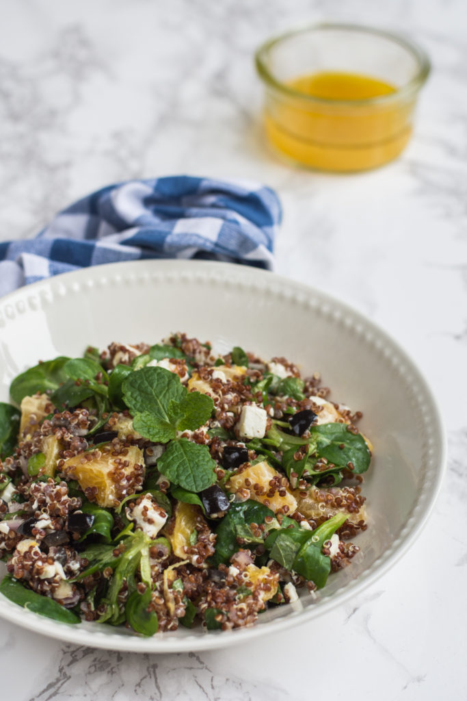 I have been making this quinoa salad with oranges, Feta, and mint for some time already and we love it! It’s a healthy and fresh salad full of flavors that will fill you up.