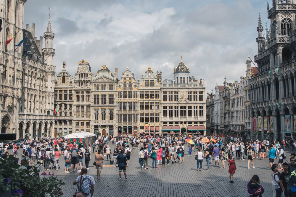 Living in the city since 8 years, I put together my top 15 things to do in Brussels. I hope that you will enjoy your stay in this fabulous city!