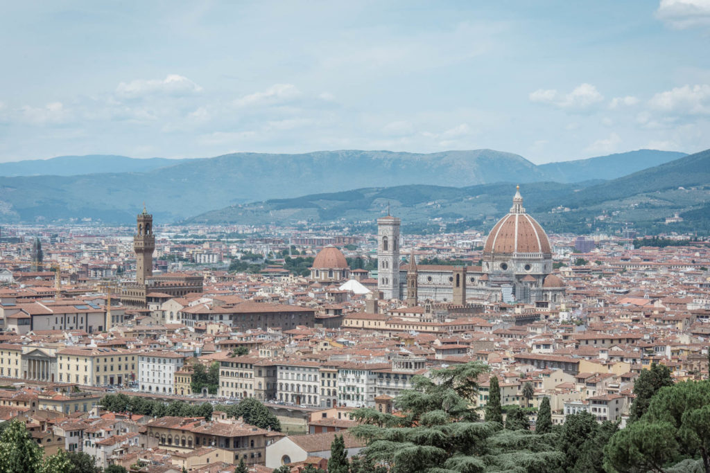 Although getting lost in the little streets is a great way to discover the city, here are our tips for 10 things to see and do in Florence.