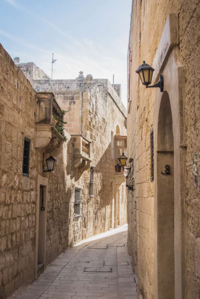 Our autumn visit to Malta was marvelous and here I’m sharing our itinerary for 5 days in Malta with tips on what to see and do on the island in November.
