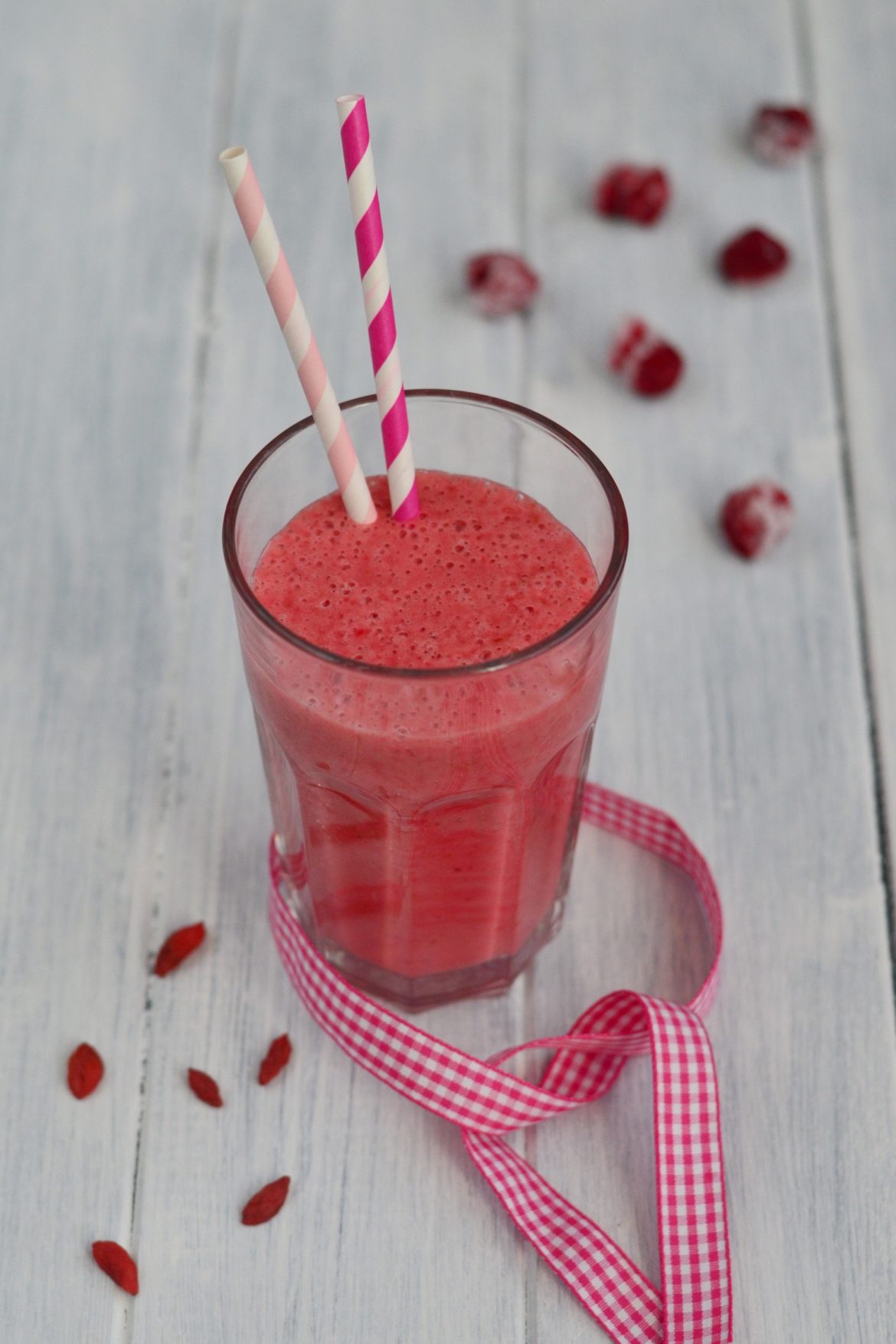 Další smoothie, který si klidně můžete dát jako lehčí snídani, nebo jako zdravou přesnídávku.