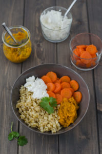 Wheat Berry Carrot Salad such a delicious thing with the fresh goat cheese and sweet, gently spicy carrot sauce, also perfect as a main dish.