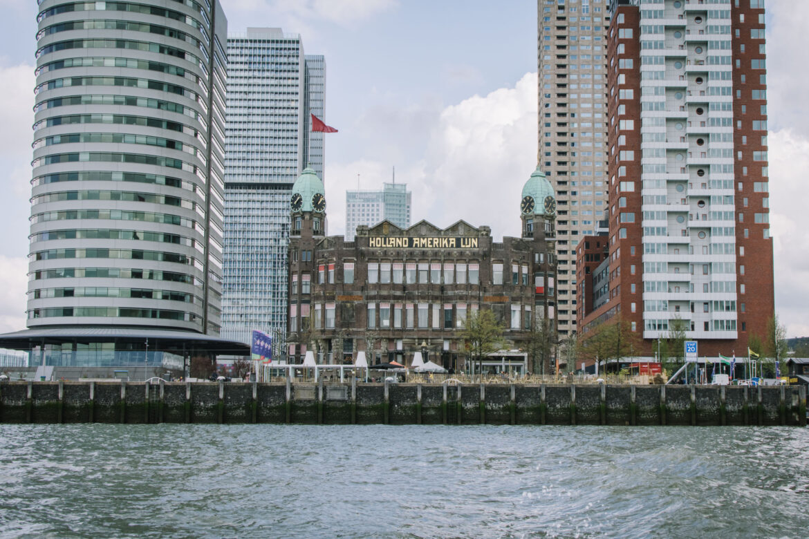 This article is about our spring weekend trip to Rotterdam where we stayed in the special and iconic hotel New York.